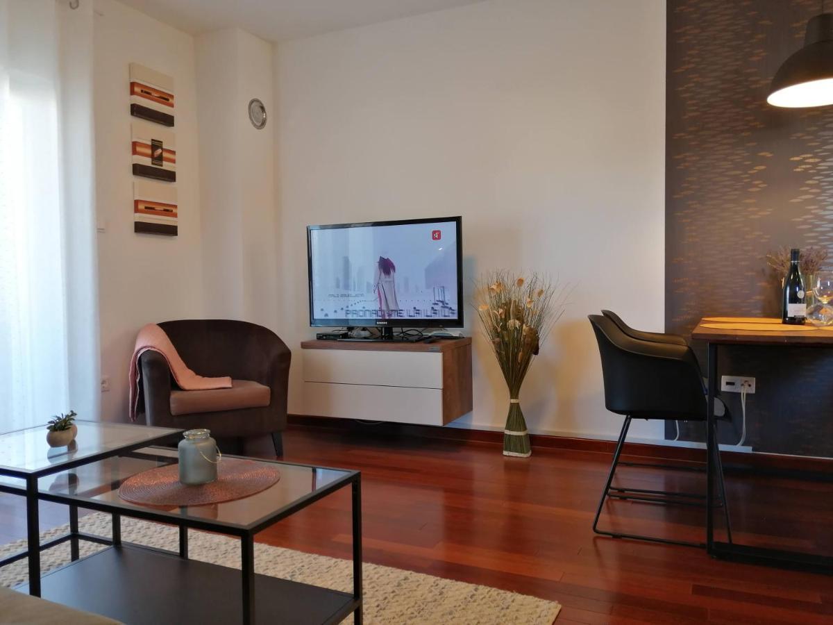 Apartment Iva Шіло Екстер'єр фото