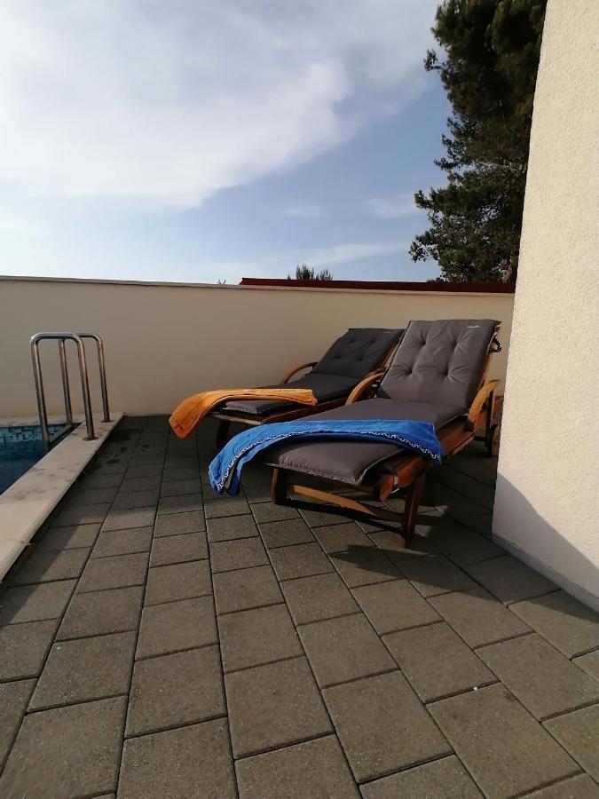 Apartment Iva Шіло Екстер'єр фото